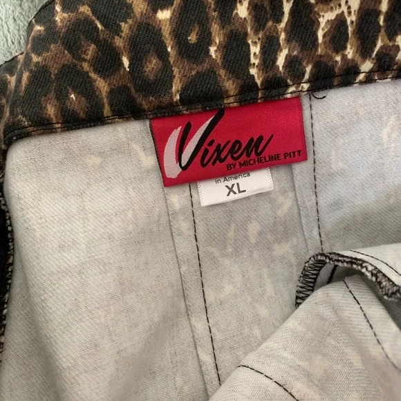 Vixen by Micheline Pitt Leopard Print Pants - Picture 4 of 5